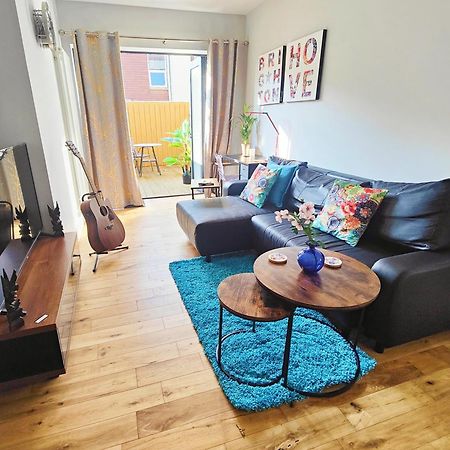Modern Central Brighton Patio Flat - Free Parking! Exterior photo