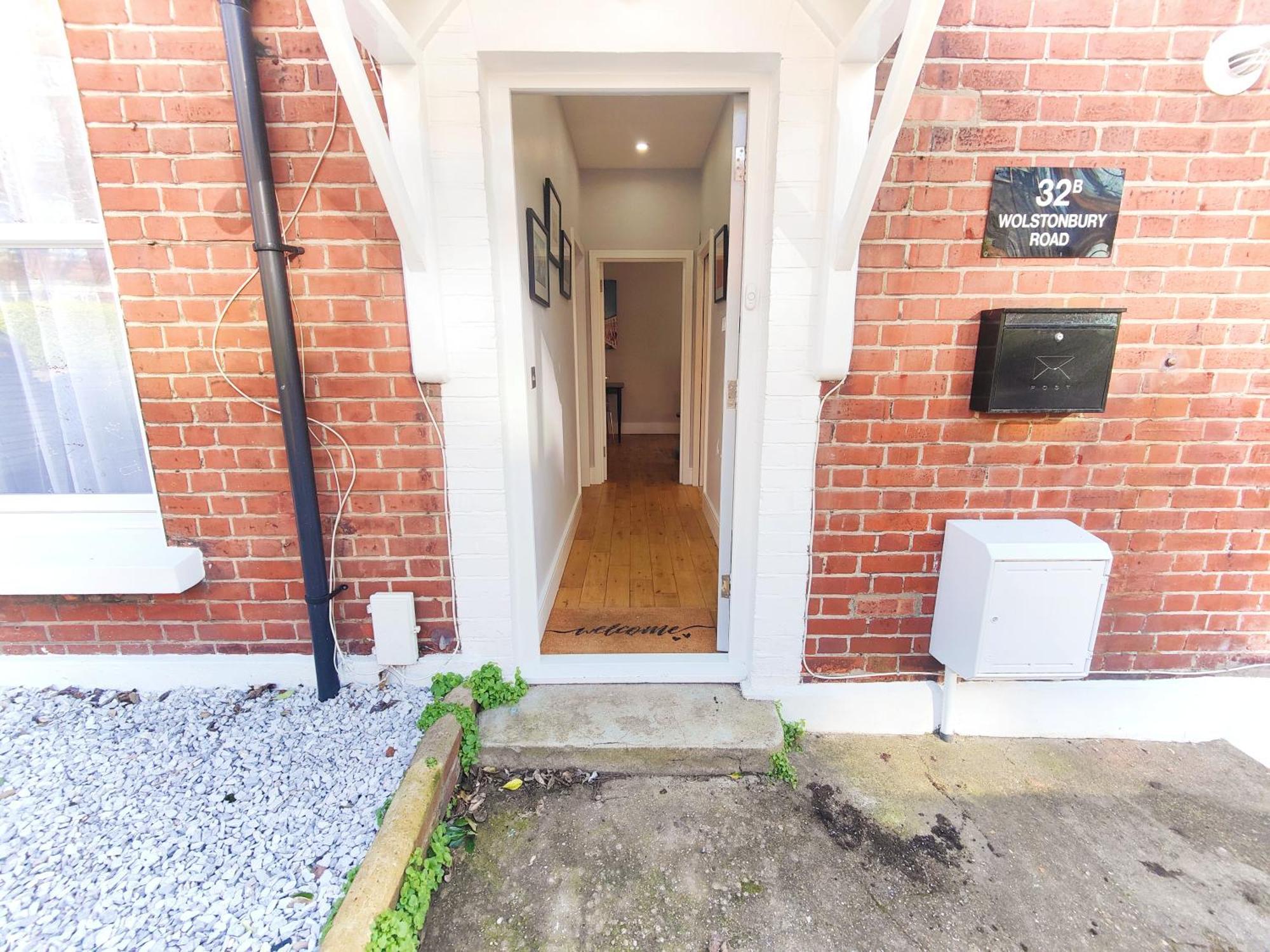 Modern Central Brighton Patio Flat - Free Parking! Exterior photo